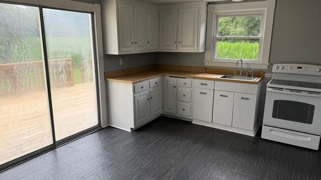 Building Photo - Farmhouse in Hanover County
