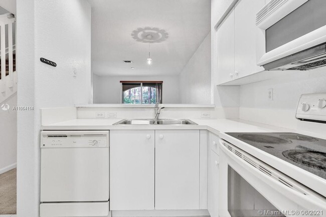 Building Photo - 2613 SW 83rd Terrace