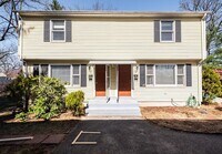 Building Photo - 54 Price St