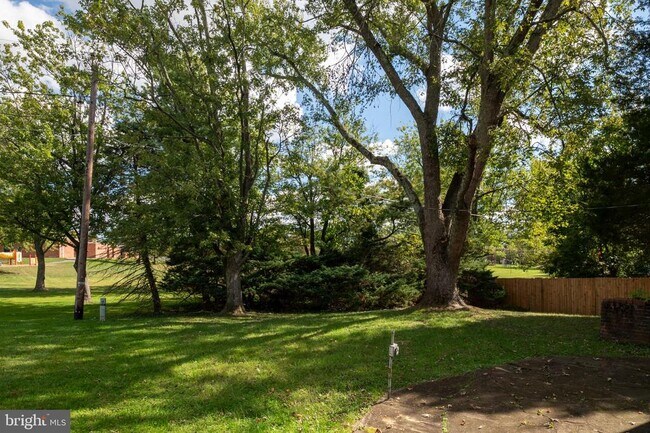 Building Photo - 3947 Setonhurst Rd