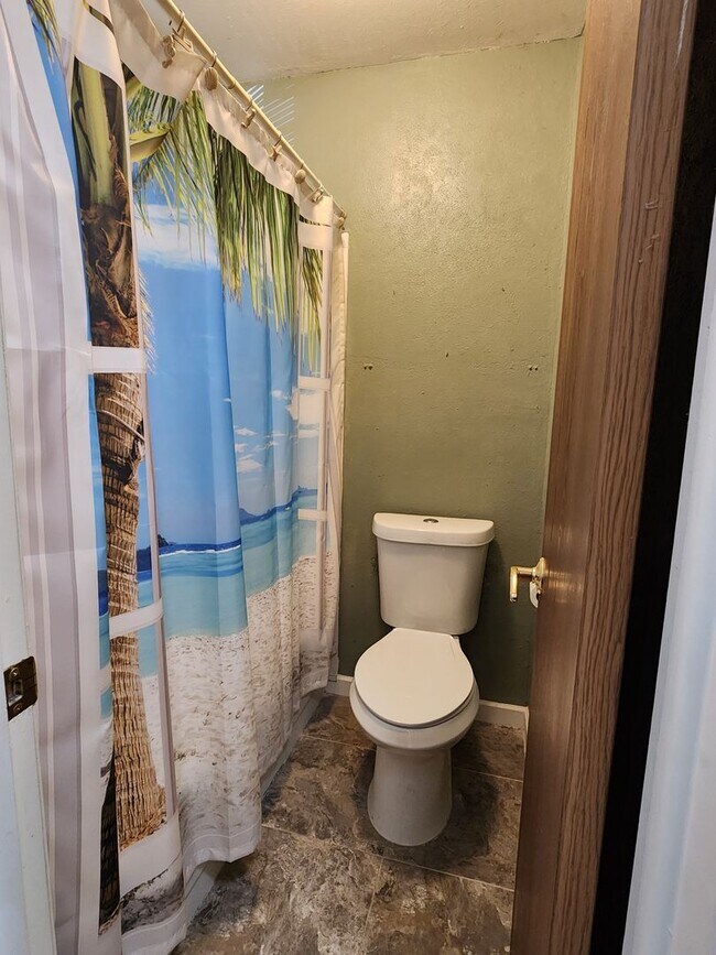 Building Photo - Amazing first floor unit in Arvada! MOVE I...