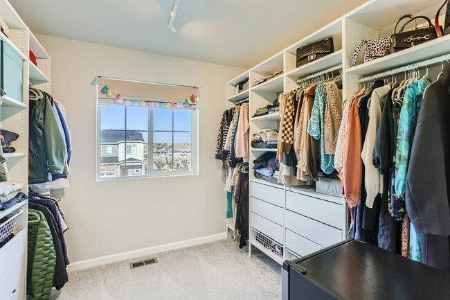 Building Photo - 1829 Villageview Ln