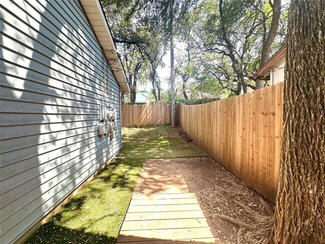 Building Photo - 4510 Brown Bark Pl