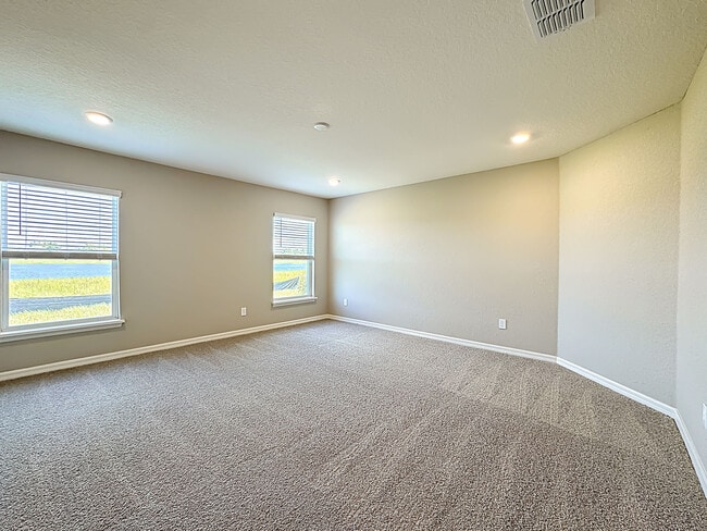 Building Photo - 877 Cypress Creek Run