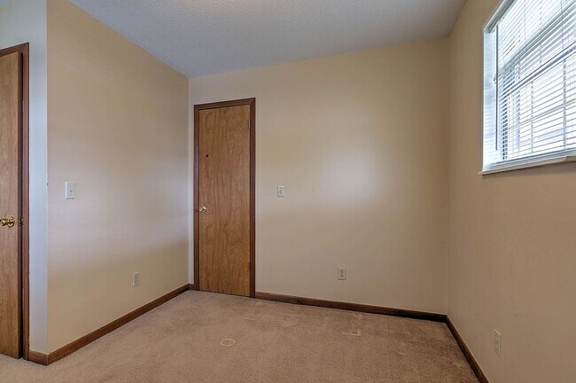 Building Photo - 307 Cypress St