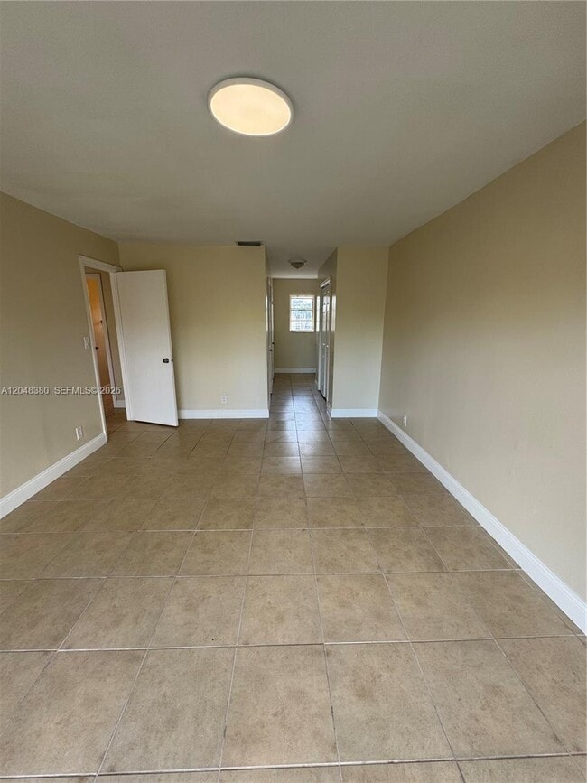 Building Photo - 3167 Coral Springs Dr