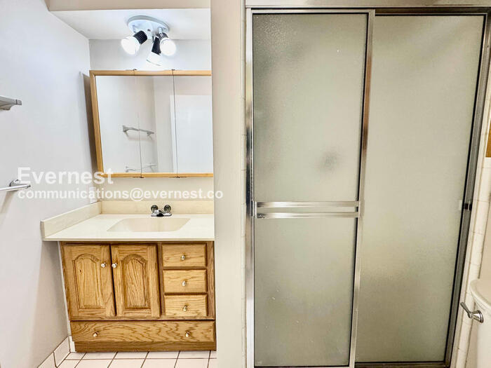 Building Photo - 5024 S Birch Ave