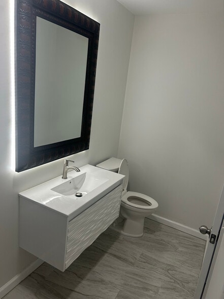 Building Photo - 1204 67th St