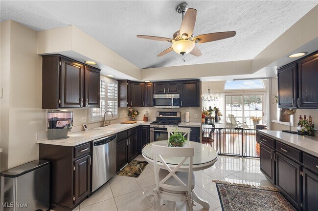 Building Photo - 6671 Hidden Lake Trail