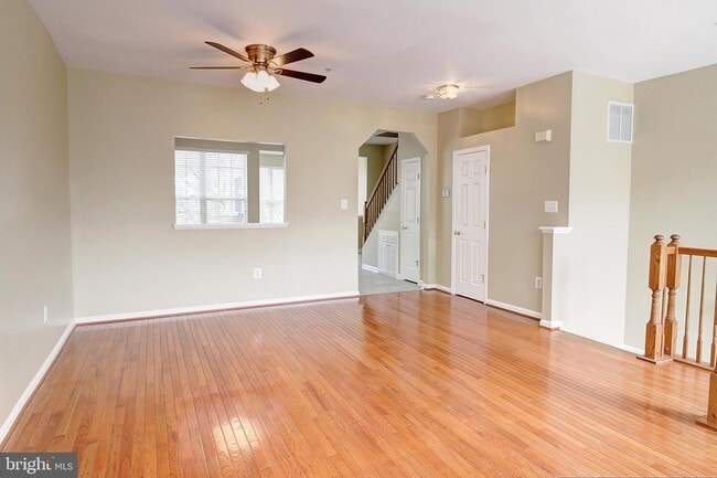 Building Photo - 160 Harpers Way