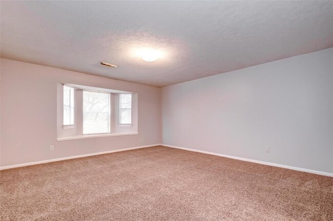 Building Photo - 12654 Pine Bush Dr