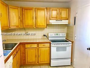 Building Photo - 401 Golden Isles Dr