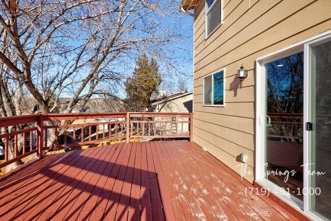 Building Photo - 6460 Bugle Dr