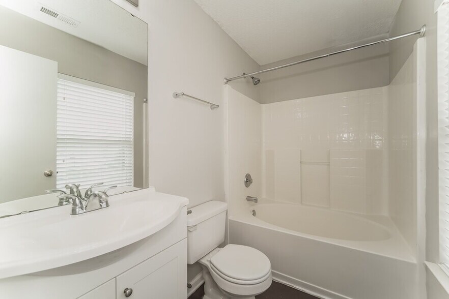 Building Photo - 10512 Katie Creek Ct