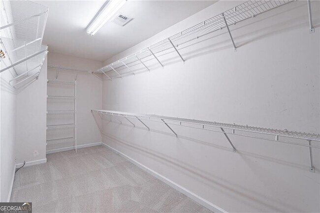 Building Photo - 5491 Oxford Chase Way