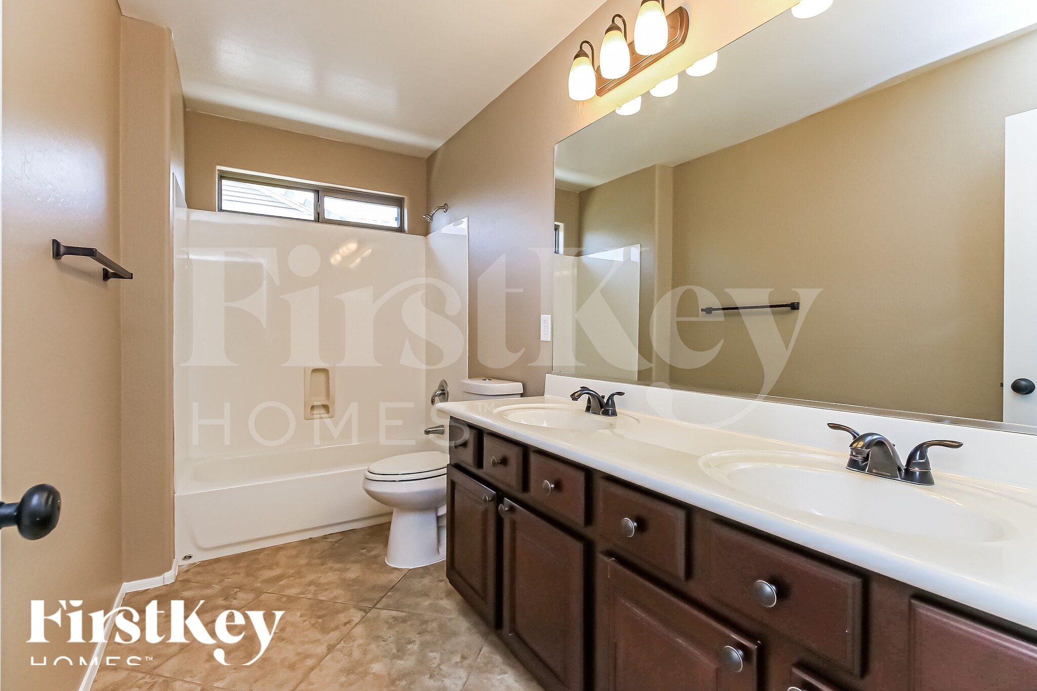 Building Photo - 2403 W Quick Draw Way