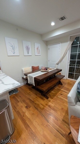 Building Photo - 104 Broughton Ave