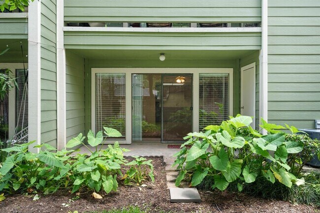 Building Photo - 14777 Wunderlich Dr