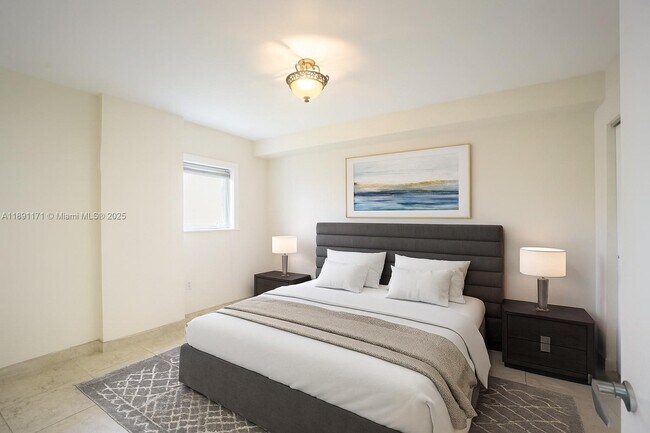 Building Photo - 2740 SW 28th Terrace