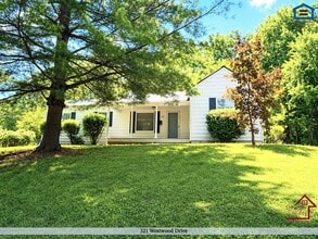 Building Photo - 321 Westwood Dr