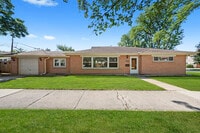 Building Photo - 1621 S Crescent Ave