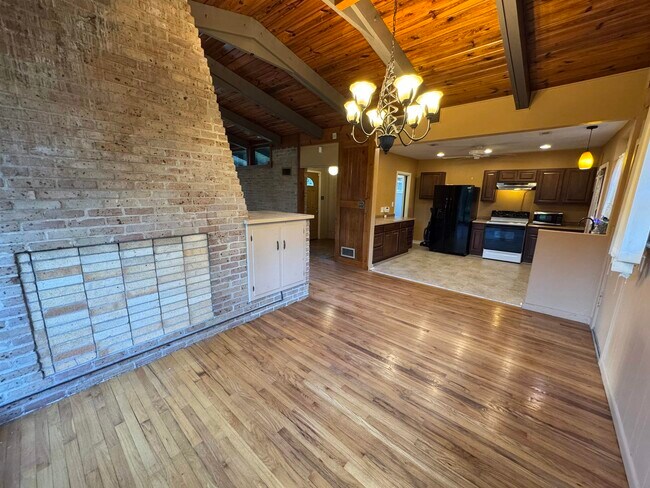 Building Photo - 1173 Seminole Dr