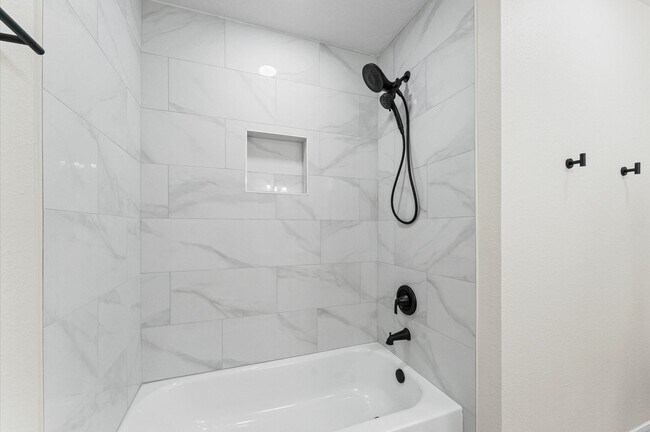 Building Photo - 2914 Riata Ln