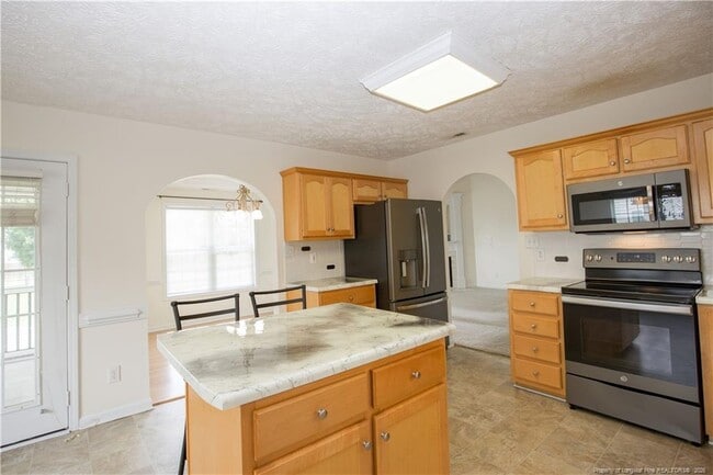 Building Photo - 106 Harvest Ln