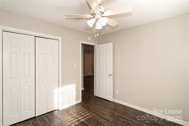 Building Photo - 771 Rebecca Jane Dr