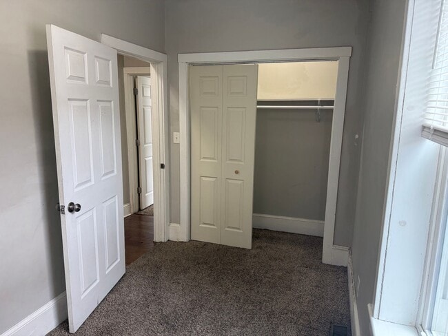 Building Photo - 528 E King St