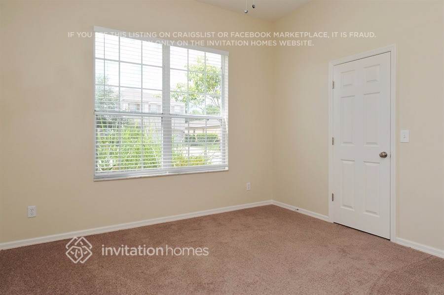 Building Photo - 6034 39th Ct E