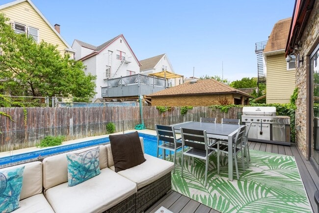 Building Photo - 96 Columbia Terrace