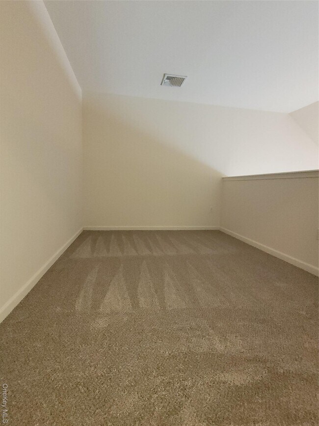 Building Photo - 123 Ruth Ct