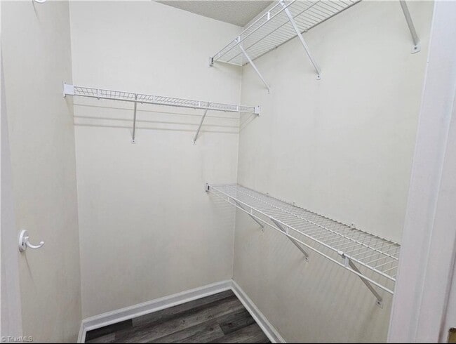 Building Photo - 2nd-level, 2-bedroom, 2-full bath condo