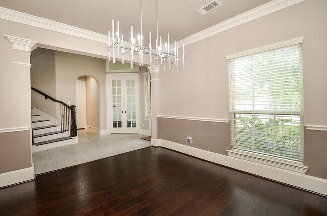 Building Photo - 10010 Cypress Path