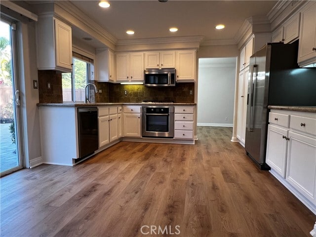 Building Photo - 19 Bronco St