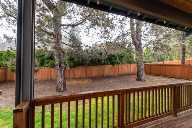 Building Photo - 4077 233rd Pl SE