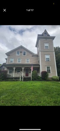 Building Photo - 55 Station St