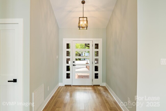 Building Photo - 449 Windward Dr
