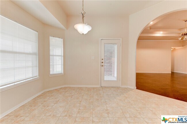 Building Photo - 4703 Mildred Ave