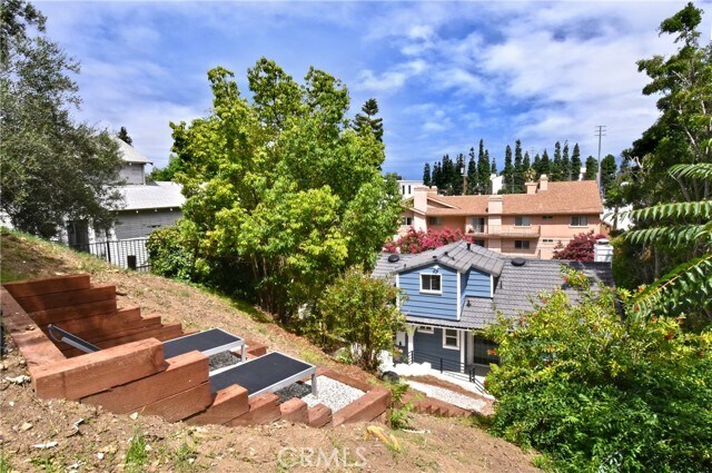 Building Photo - 11042 Fruitland Dr