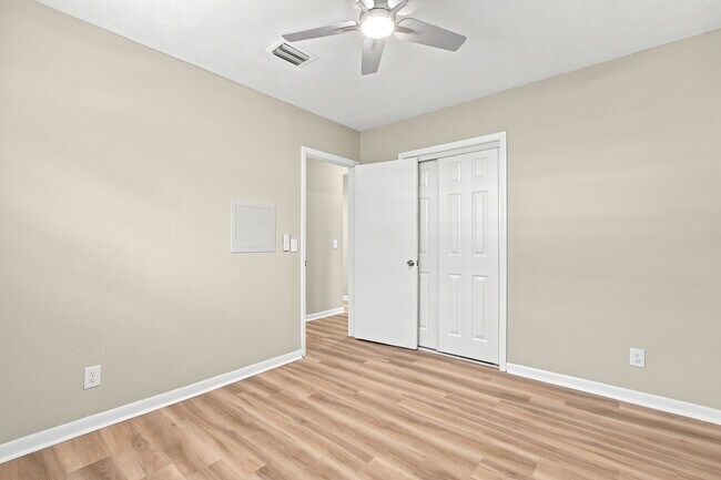 Building Photo - 7218 Zapata Dr