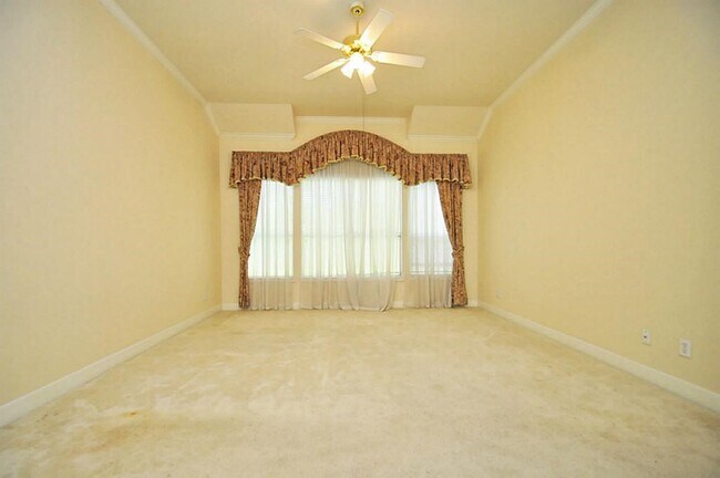 Building Photo - 4210 Leaflock Ln