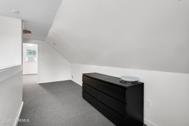 Building Photo - 203 Orchard St