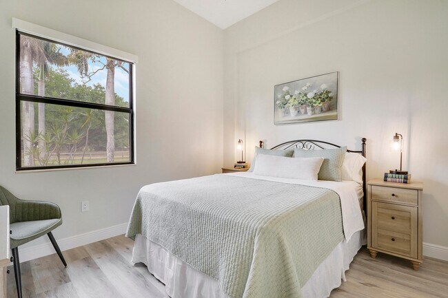 Building Photo - 10735 Lantana Rd