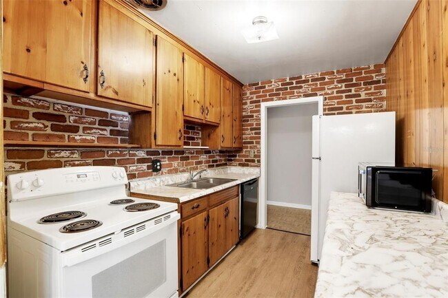 Building Photo - 1622 Arbor Park Dr