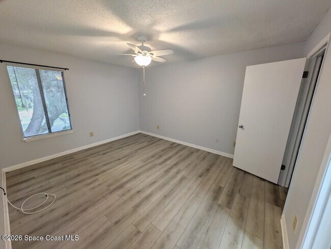 Building Photo - 3550 Sable Palm Ln
