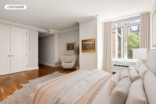 Building Photo - 400 E 51st St