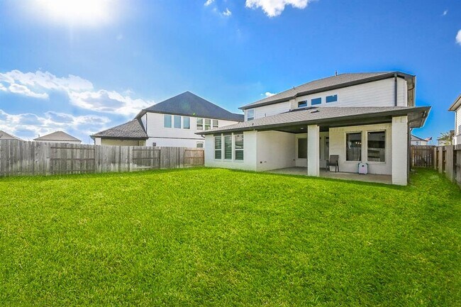 Building Photo - 21827 Erskine Peaks Pl