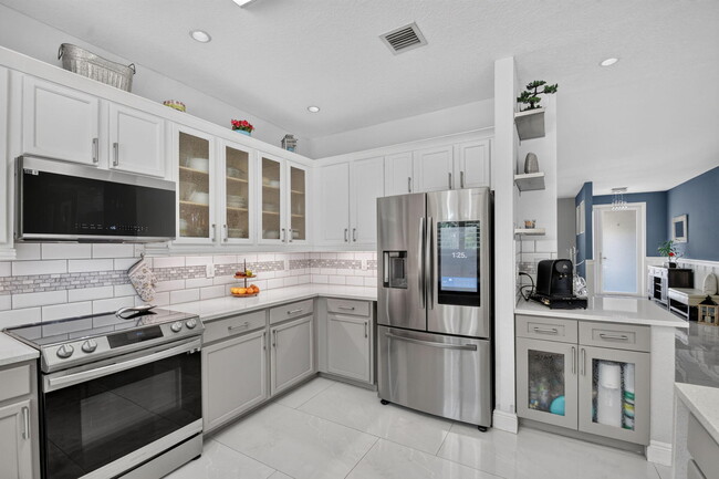 Building Photo - 8890 Cobblestone Point Cir